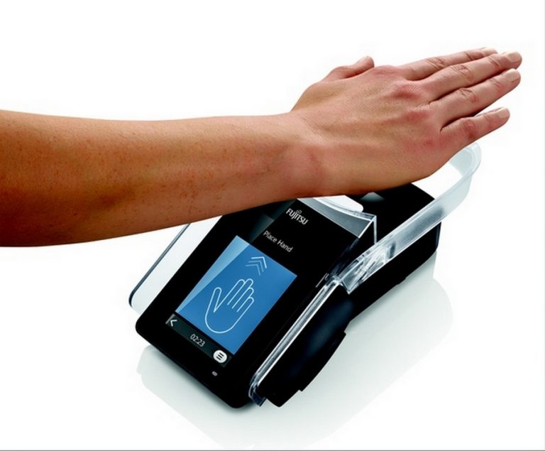 Fujitsu stringe la partnership con SAP facendo leva su PalmSecure bioLock