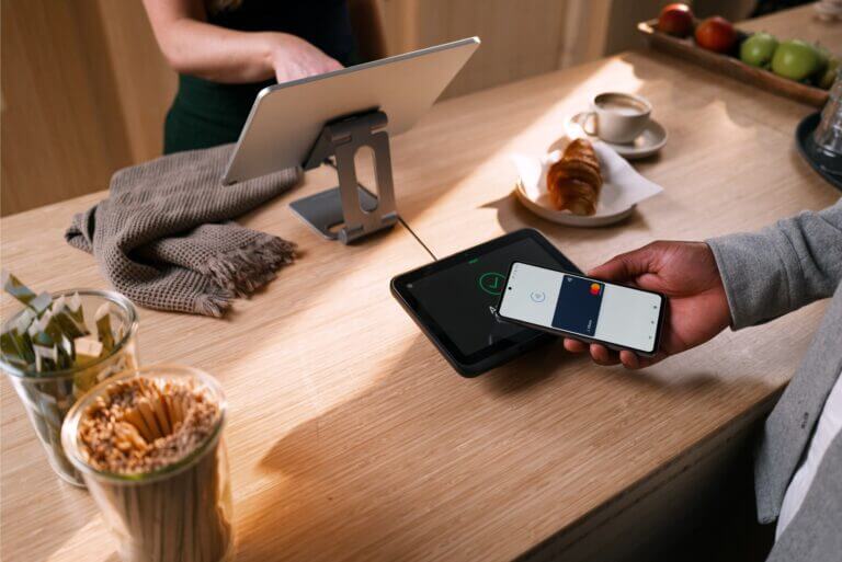 Pagamenti nel Food & Beverage: sempre più digitali, ma ancora umani