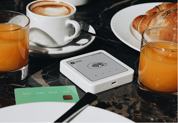 Caffè cashless: nel 2025 boom di pagamenti digitali nei bar italiani