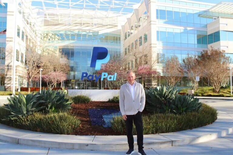 PayPal Enrique Lores presidente amministratore delegato