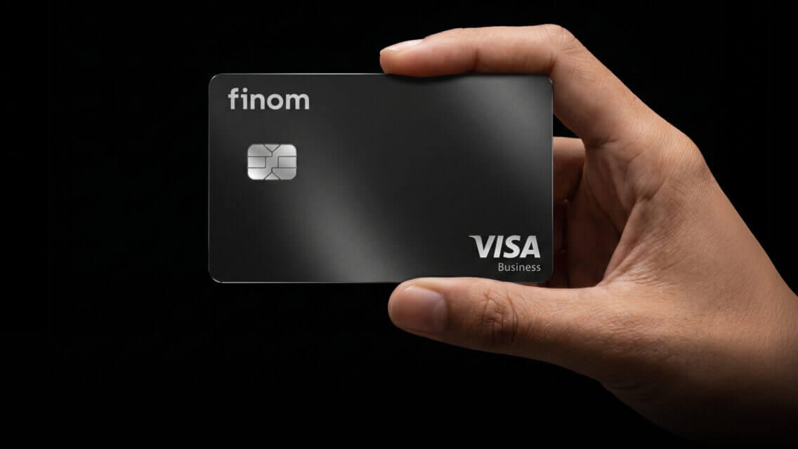 Finom_Metal_Card