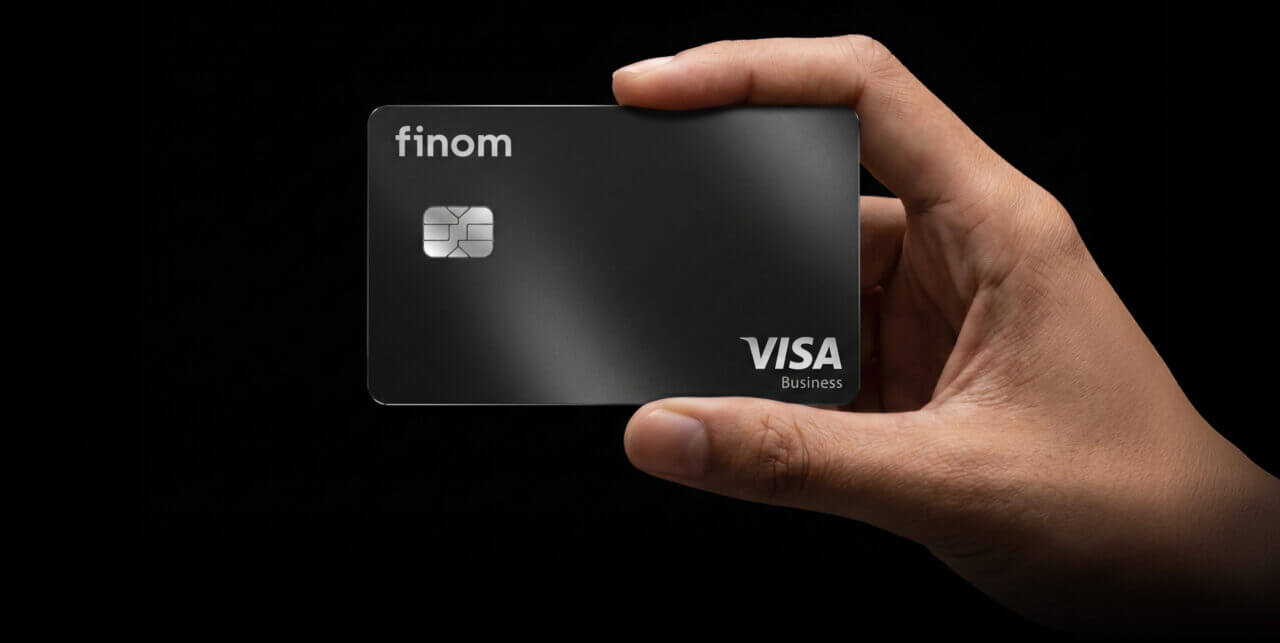 Finom_Metal_Card